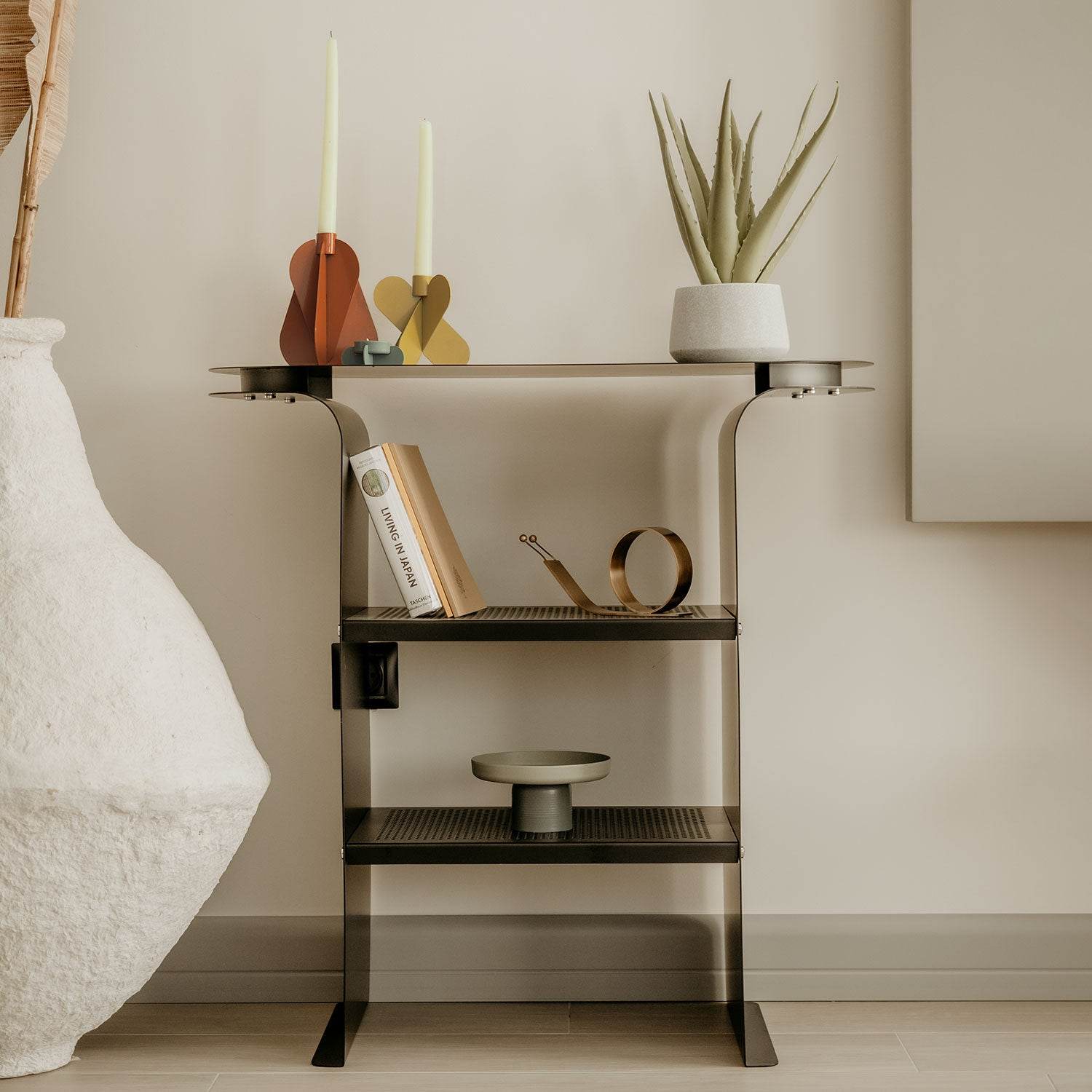 Lay Dresuar - Oobje Design