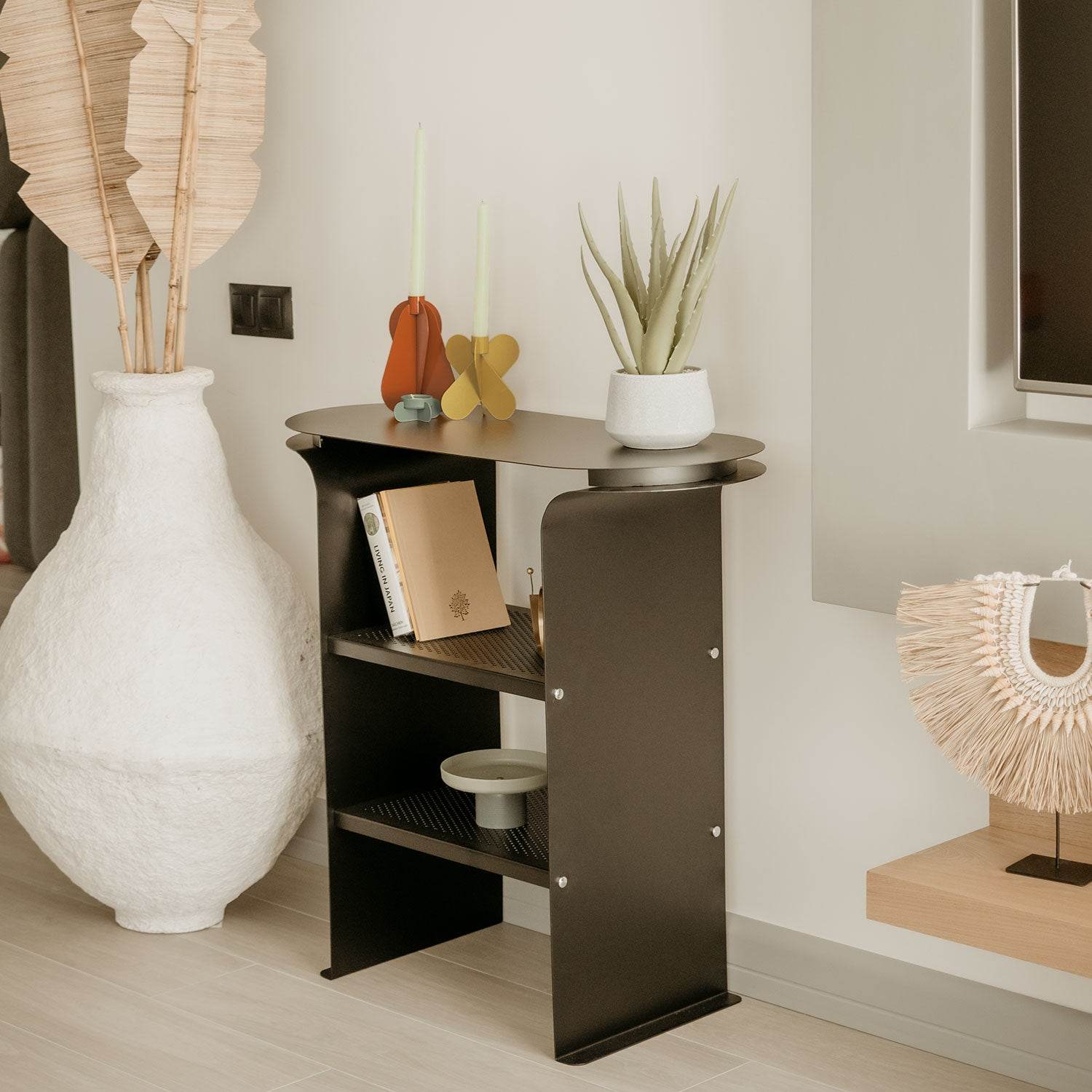 Lay Dresuar - Oobje Design