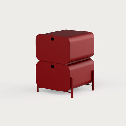 Yuvarlatılmış hatlı metal Pod Komodin; minimal, modern ve el yapımı tasarım. Çift çekmeceli yapısıyla yatak odası için fonksiyonel ve dekoratif çözüm. Ücretsiz kargo.